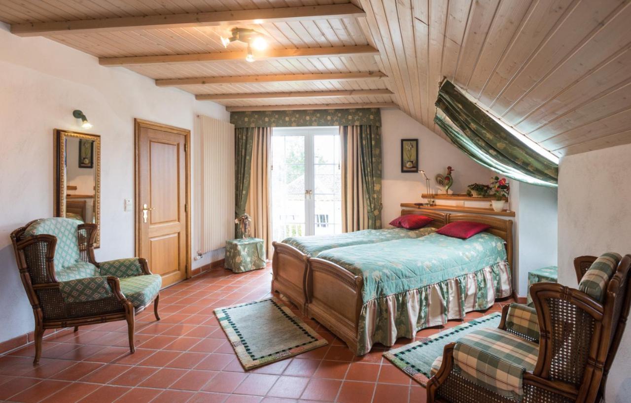 Charme - Hotel Lindenhof Wévercé Esterno foto