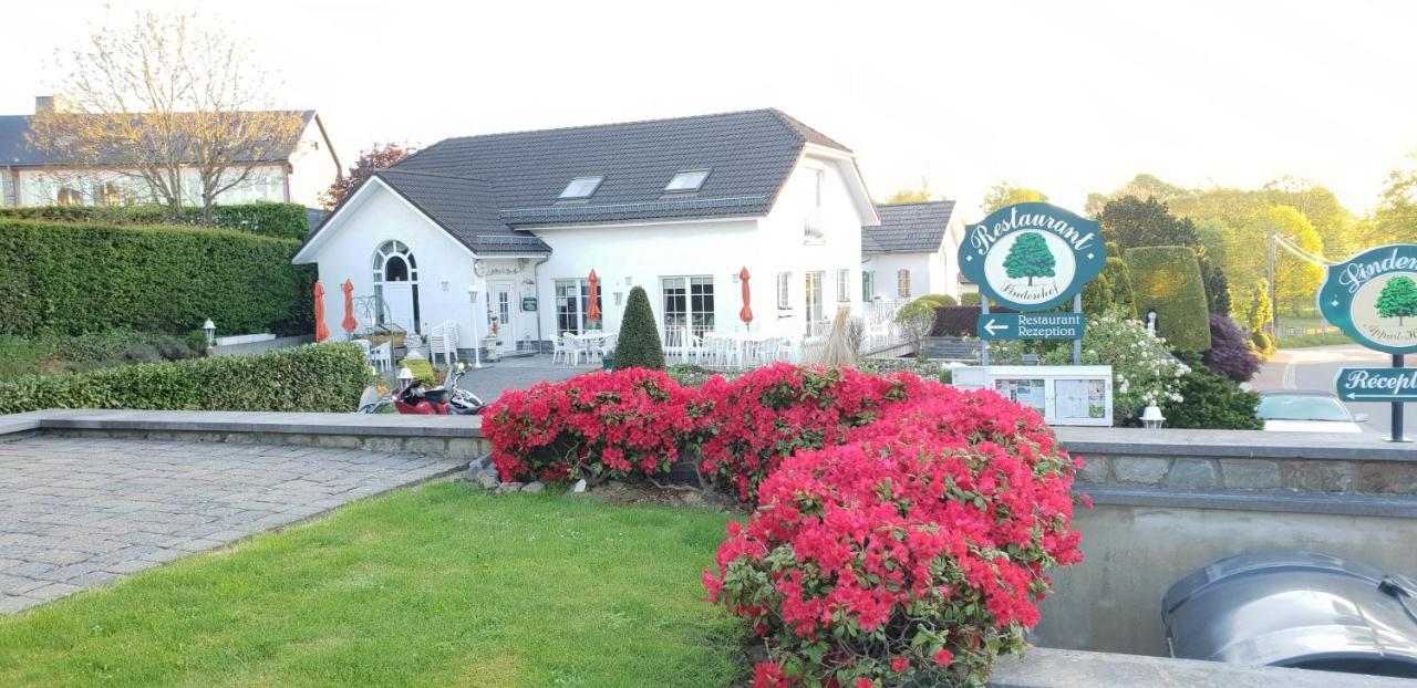 Charme - Hotel Lindenhof Wévercé Esterno foto