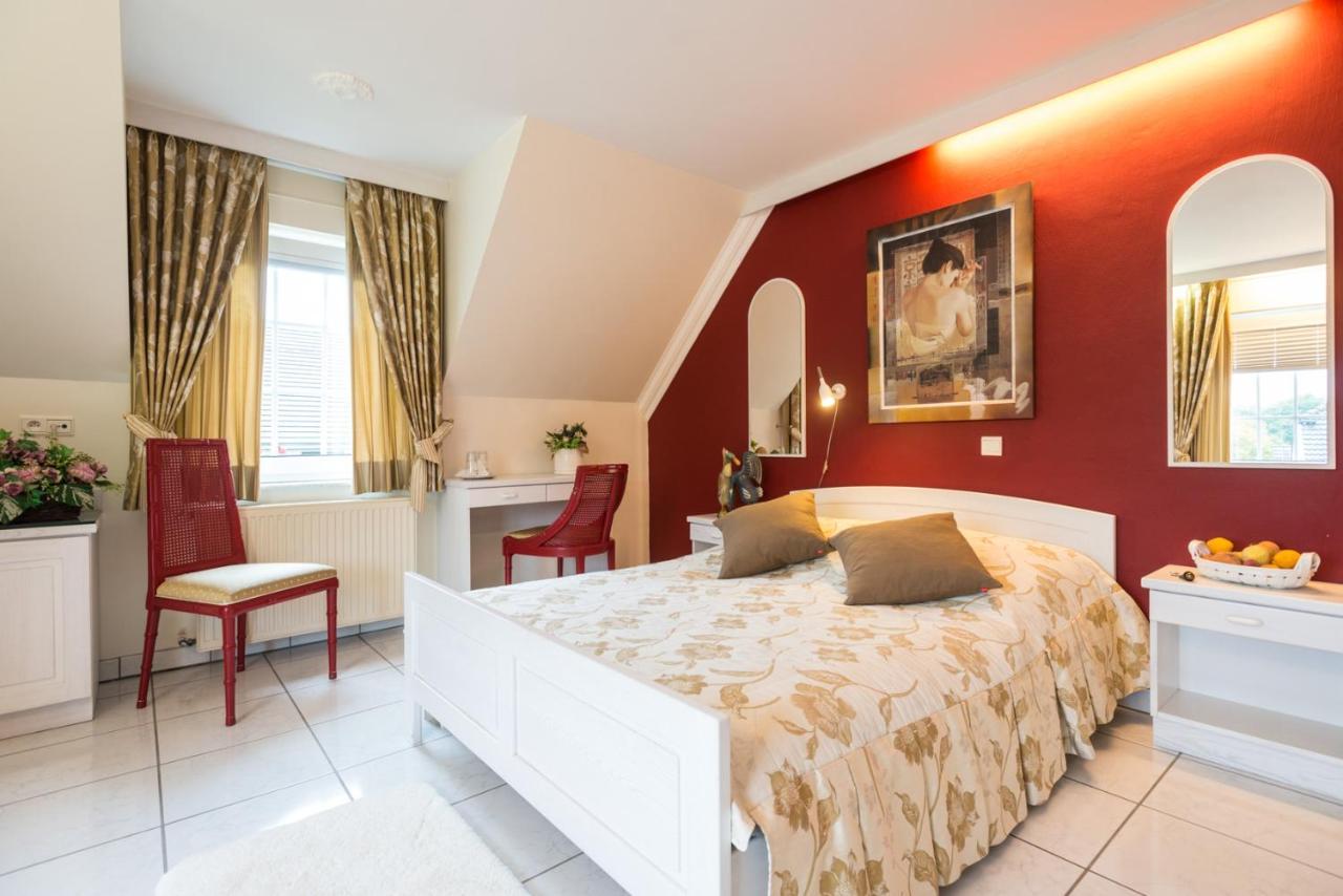 Charme - Hotel Lindenhof Wévercé Esterno foto